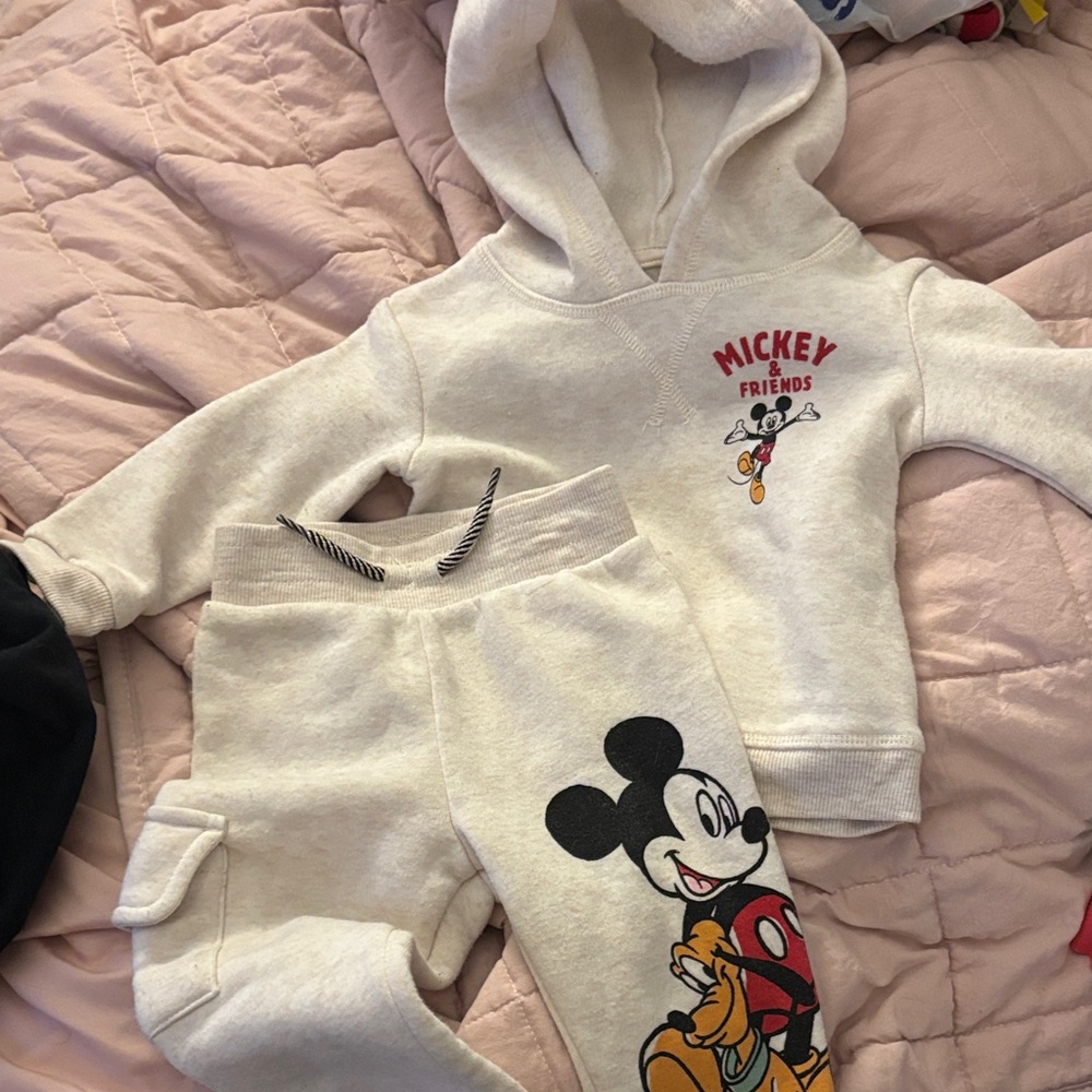 12MO Mickey 2pc sweatsuit - never worn
Bundle to save